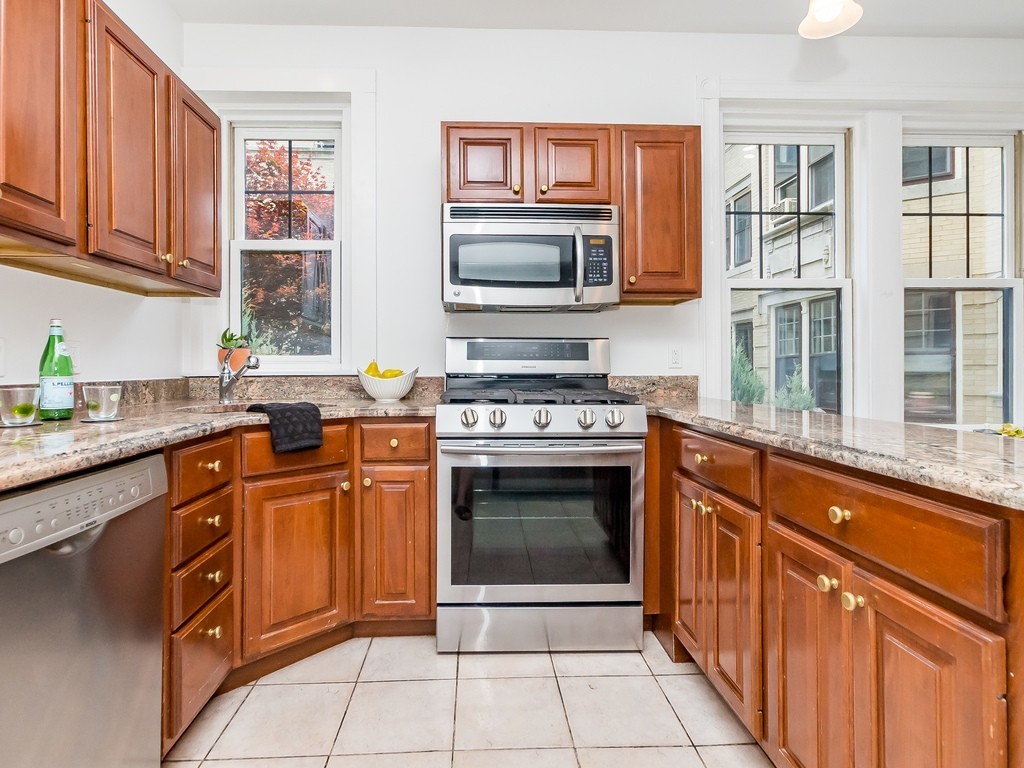 36 Kilsyth Road, Unit 1 Brookline, MA 02445 - Photo 14 of 25