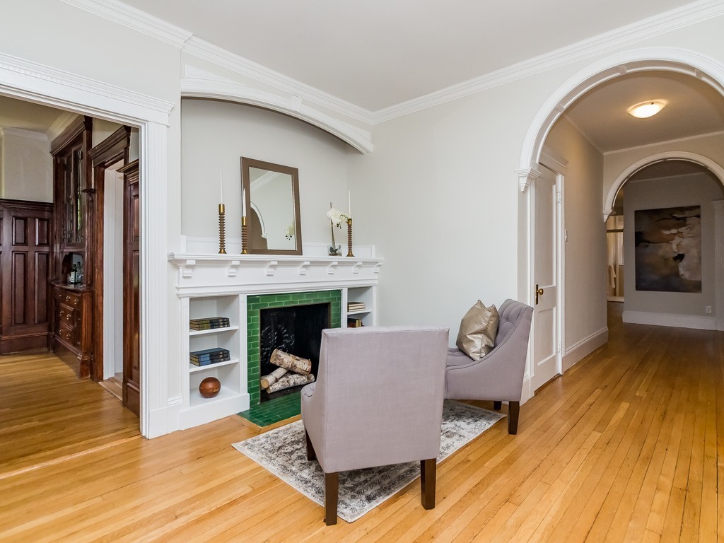 36 Kilsyth Road, Unit 1 Brookline, MA 02445 - Photo 3 of 25