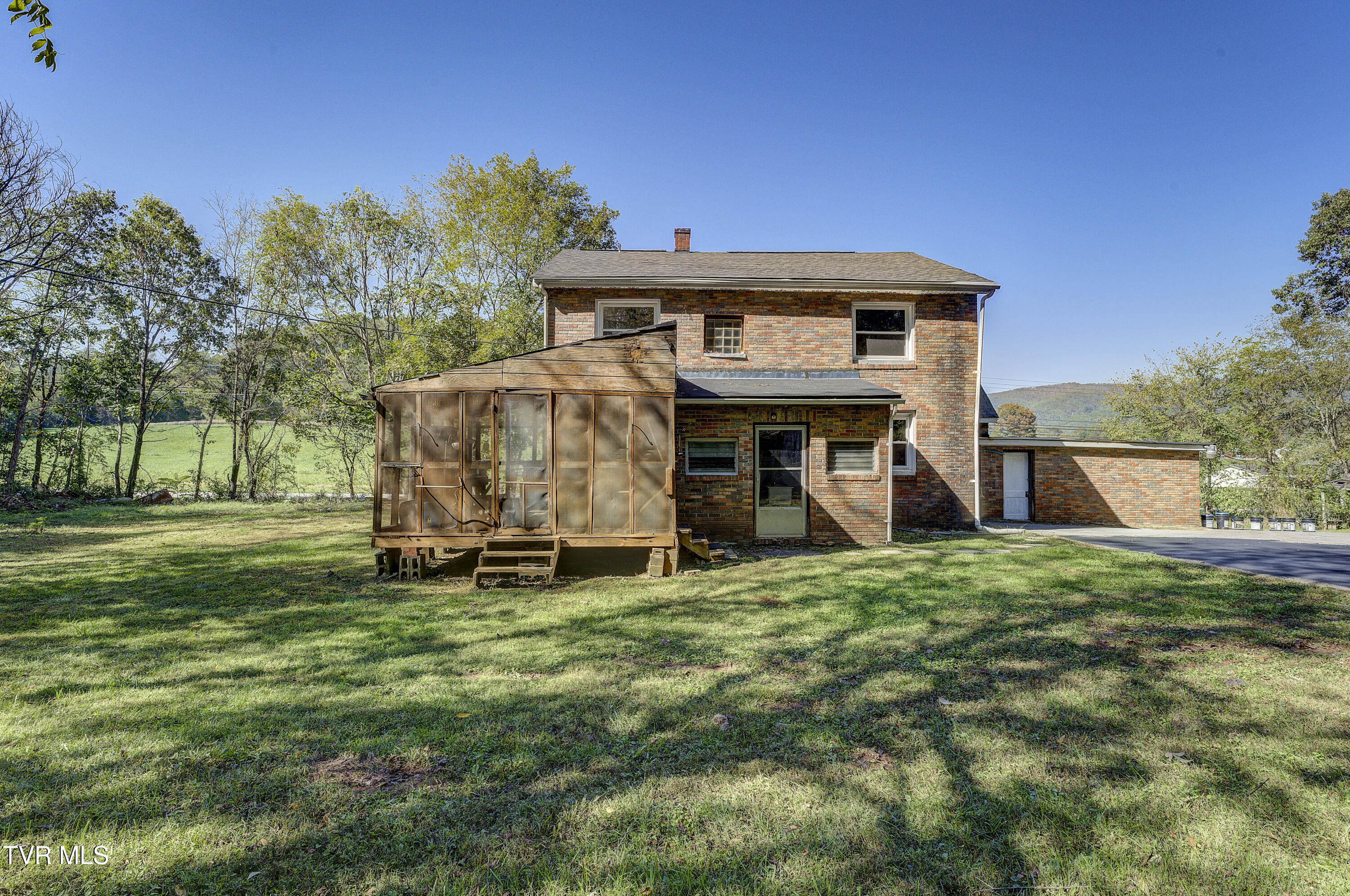 1404 Blue Springs Road Elizabethton, TN 37643 - Photo 11 of 48 BlueSprings-35