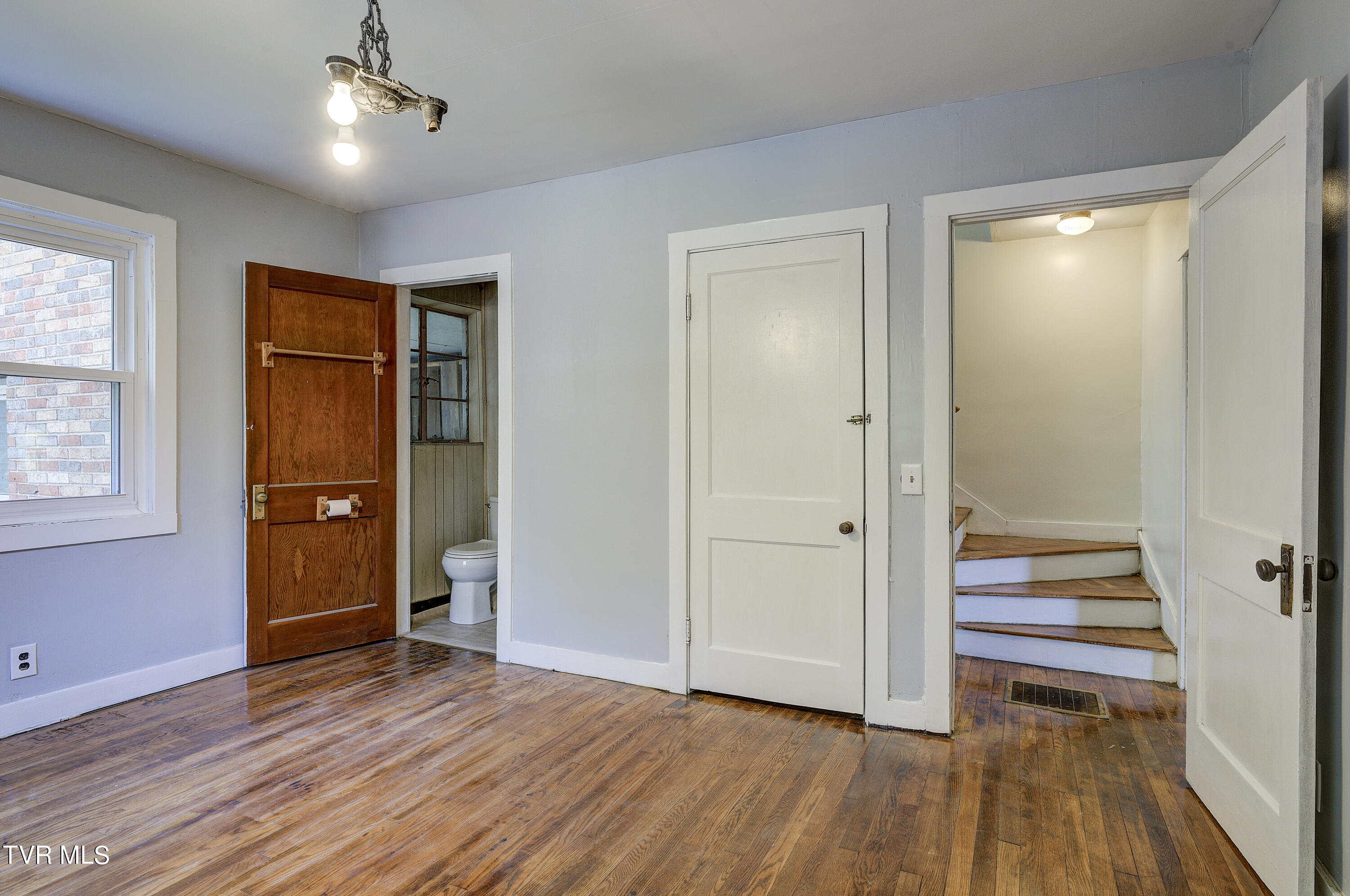 1404 Blue Springs Road Elizabethton, TN 37643 - Photo 25 of 48 BlueSprings-14