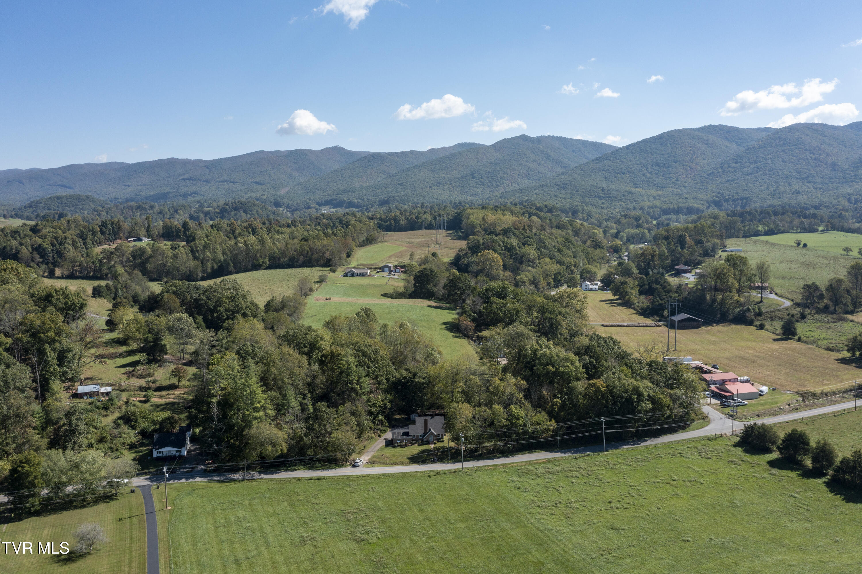 1404 Blue Springs Road Elizabethton, TN 37643 - Photo 5 of 48 Blue-aerials-5