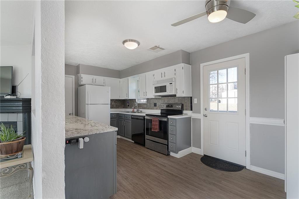 816 Northeast Pollard Street Lee's Summit, MO 64086 - Photo 20 of 50