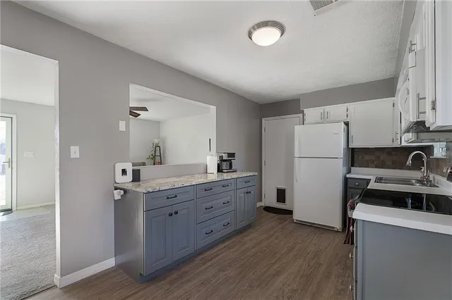 $250,000 | 816 Northeast Pollard Street, Lee's Summit, MO 64086