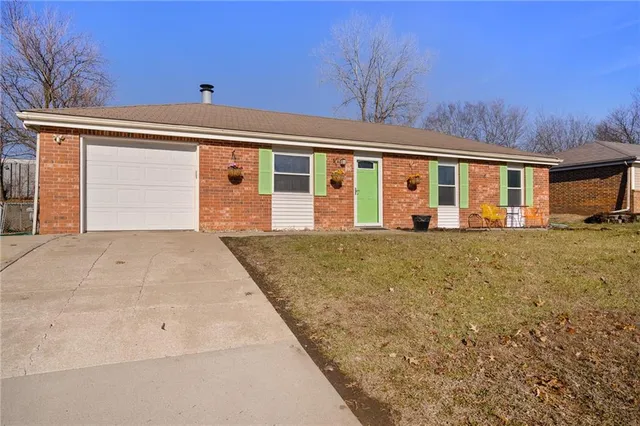 $250,000 | 816 Northeast Pollard Street, Lee's Summit, MO 64086