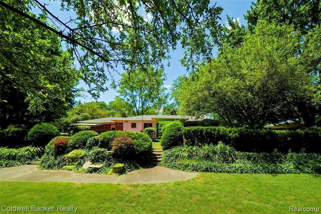 28390 Farmington Road Farmington Hills, MI 48334 - Photo 32 of 37