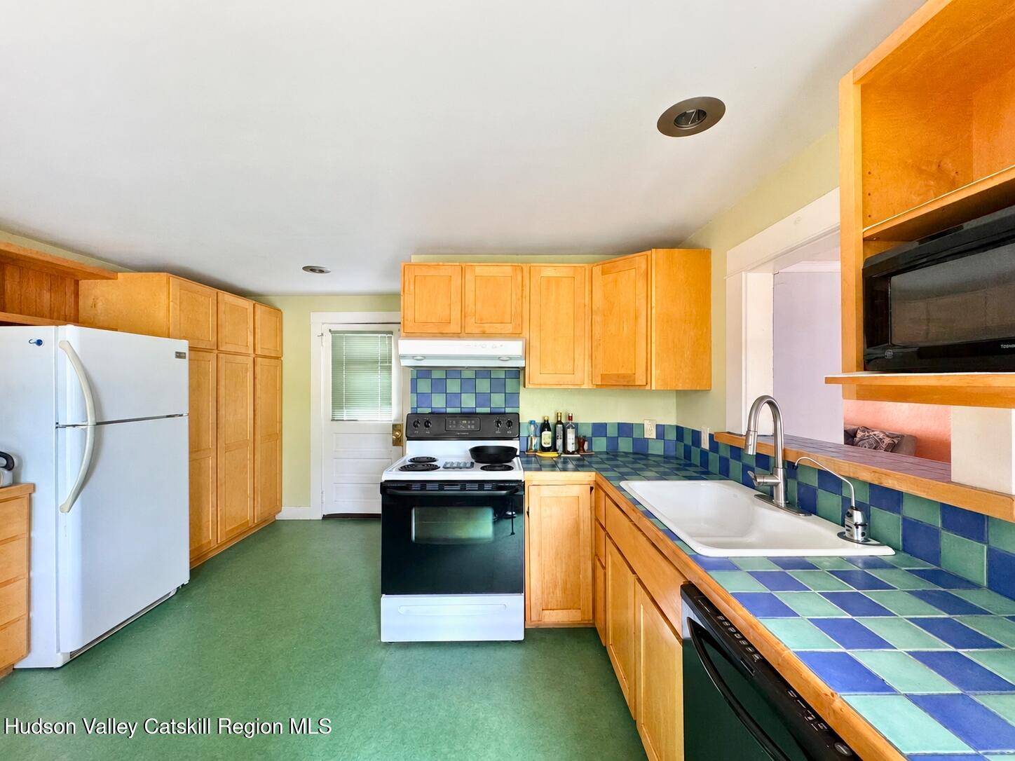 185 Main Street Catskill, NY 12414 - Photo 7 of 26 6
