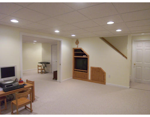 18 Forest Road Foxboro, MA 02035 - Photo 28 of 30 Gallery Image 28