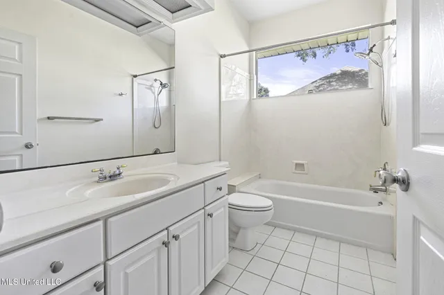 $2,200 | 56129 East Diamondhead Drive, Diamondhead, MS 39525