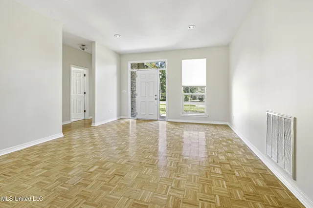 $2,200 | 56129 East Diamondhead Drive, Diamondhead, MS 39525