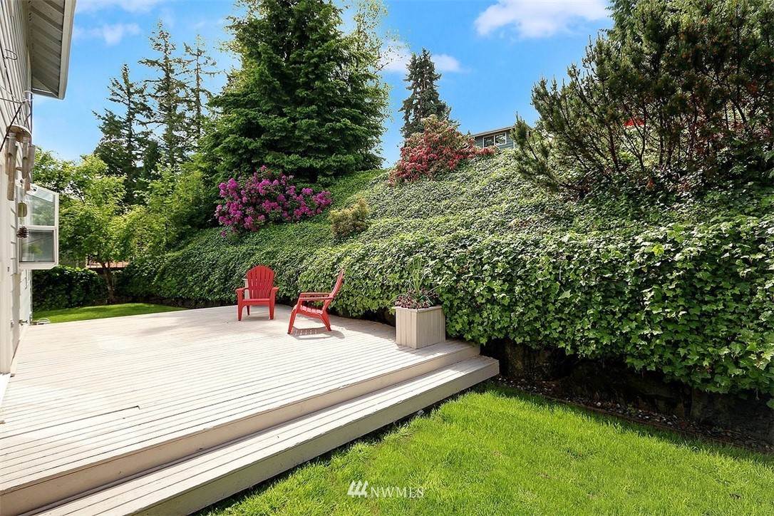 12231 Northeast 169th Street Bothell, WA 98011 - Photo 20 of 28 Gallery Image 20