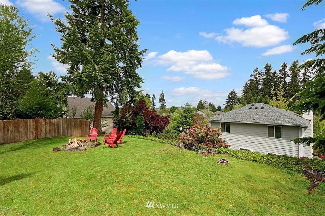 12231 Northeast 169th Street Bothell, WA 98011 - Photo 26 of 28 Gallery Image 26