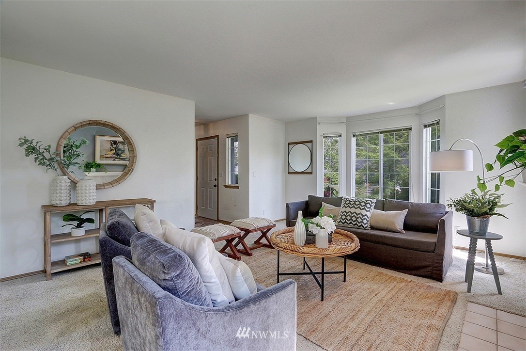 12231 Northeast 169th Street Bothell, WA 98011 - Photo 5 of 28 Gallery Image 5