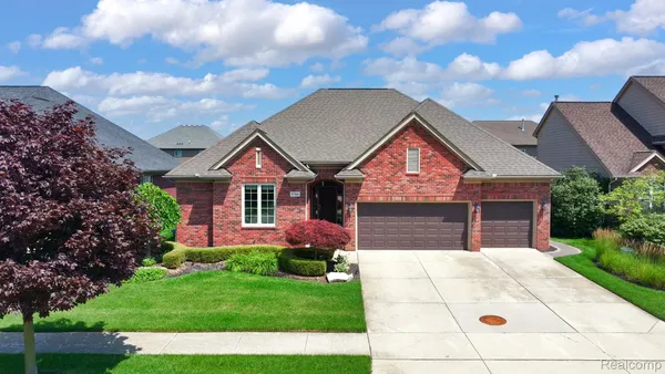 $540,000 | 17785 Goldeneye Drive, Clinton Township, MI 48038