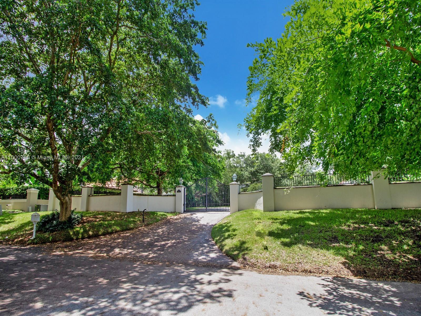 450 Ridge Road Coral Gables, FL 33143 - Photo 11 of 42