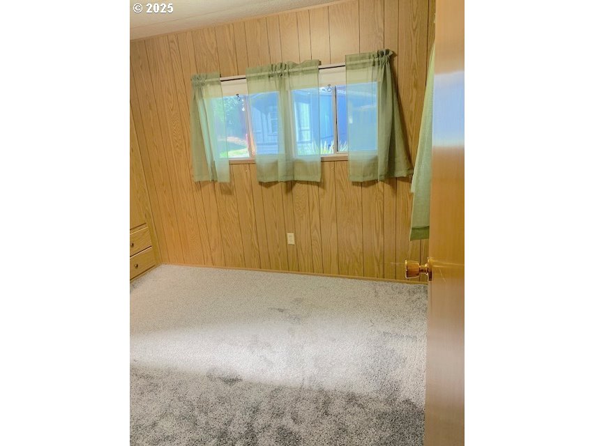 2150 Laura Street, Unit 44 Springfield, OR 97477 - Photo 29 of 36