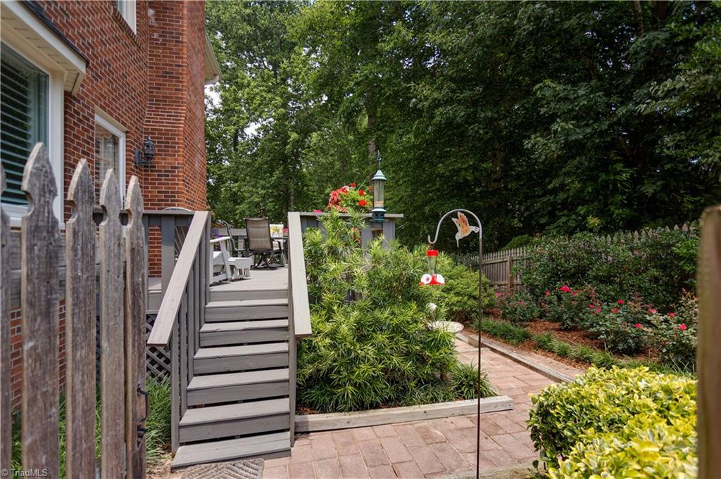 100 Burrows Road Jamestown, NC 27282 - Photo 28 of 30 Gallery Image 28