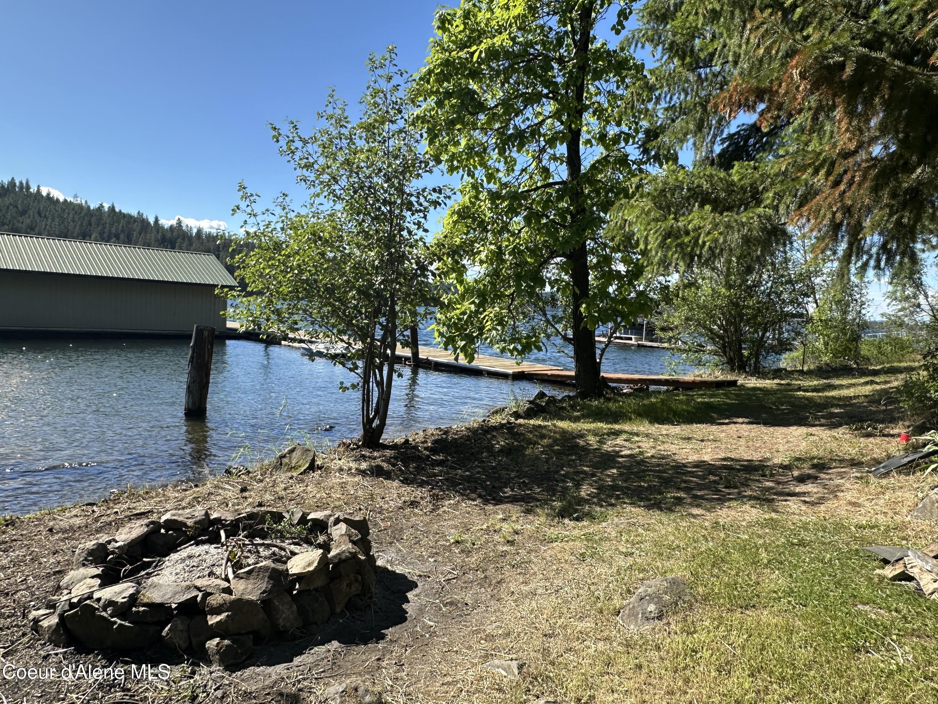 3337 South Lands End Road Coeur D'Alene, ID 83814 - Photo 5 of 49 IMG_7702