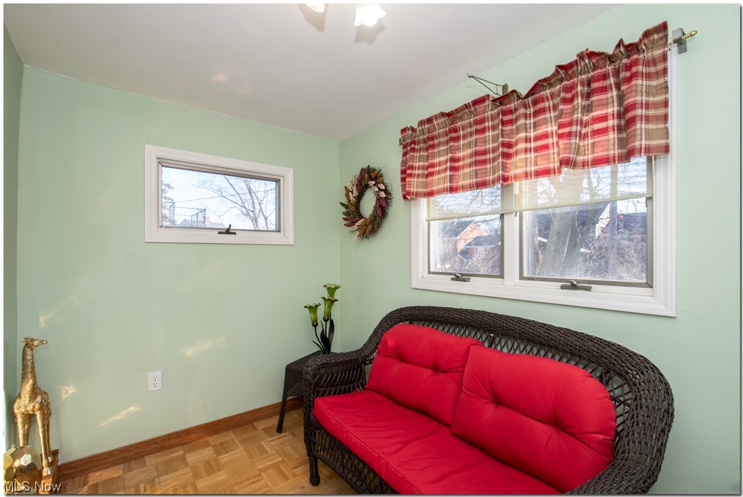 1383 Winston Road Cleveland, OH 44121 - Photo 12 of 35