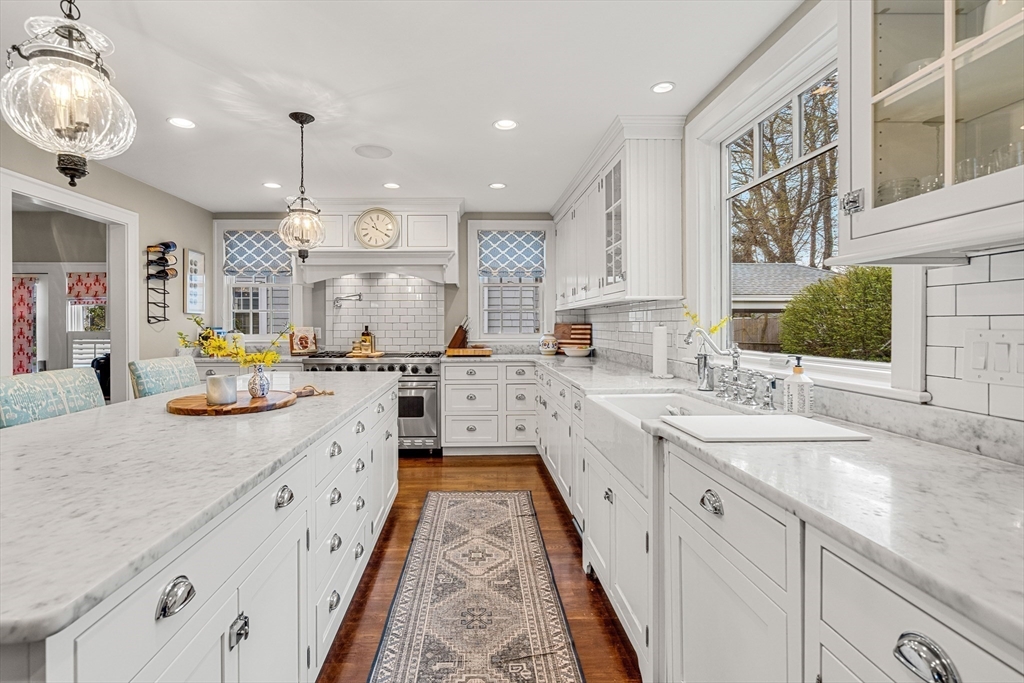 13 Thompson Road Marblehead, MA 01945 - Photo 6 of 35