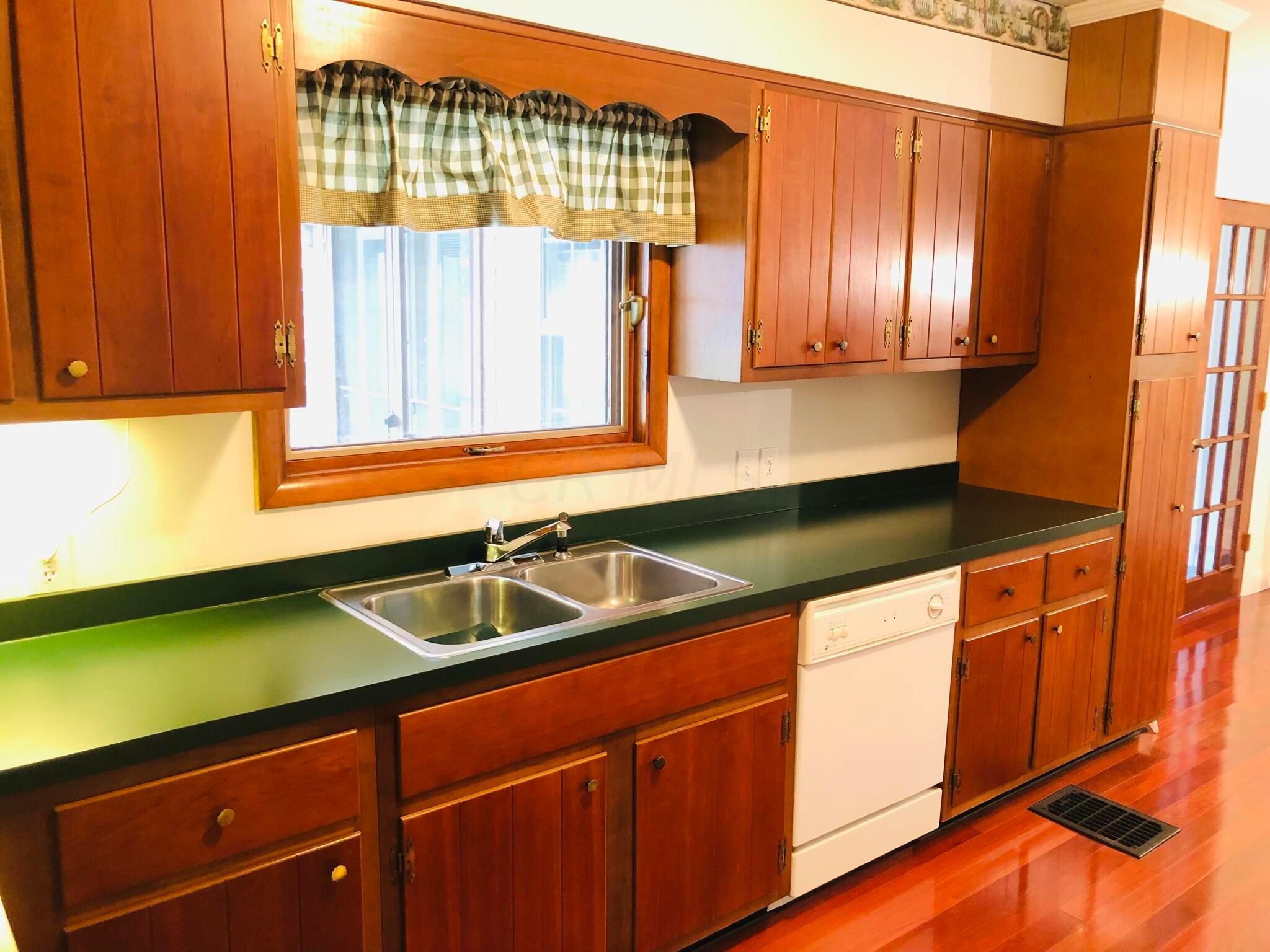 176 Stare Road Newark, OH 43055 - Photo 14 of 32 Gallery Image 14