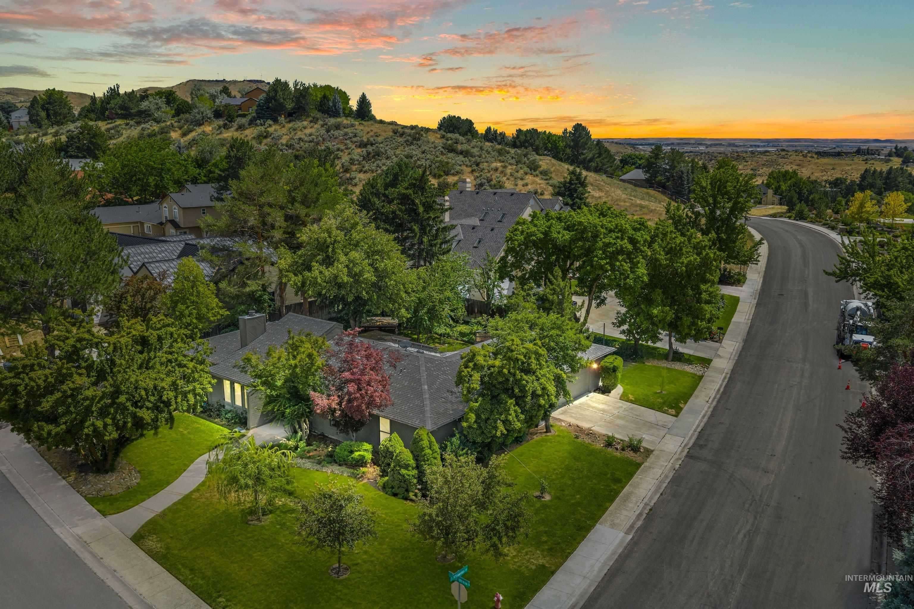 2333 East Table Rock Road Boise, ID 83712 - Photo 1 of 50