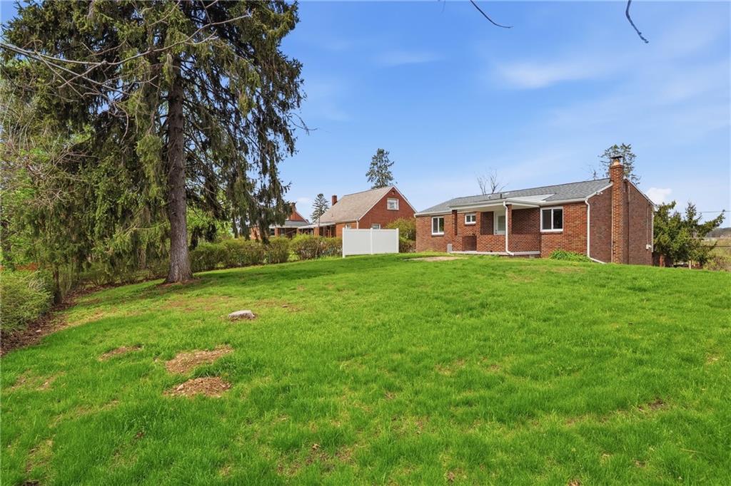 546 Center Hill Road Pittsburgh, PA 15239 - Photo 8 of 26 Gallery Image 8