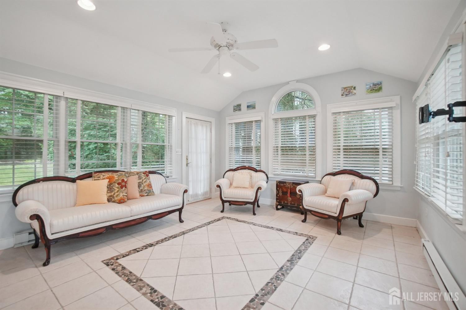 12 Edgewood Road Edison, NJ 08820 - Photo 21 of 68