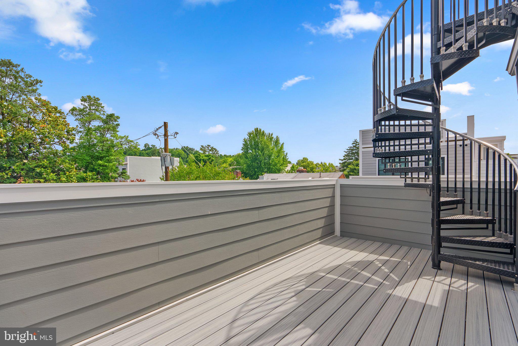 3713 R Street Northwest Washington, DC 20007 - Photo 44 of 48 Upper Deck