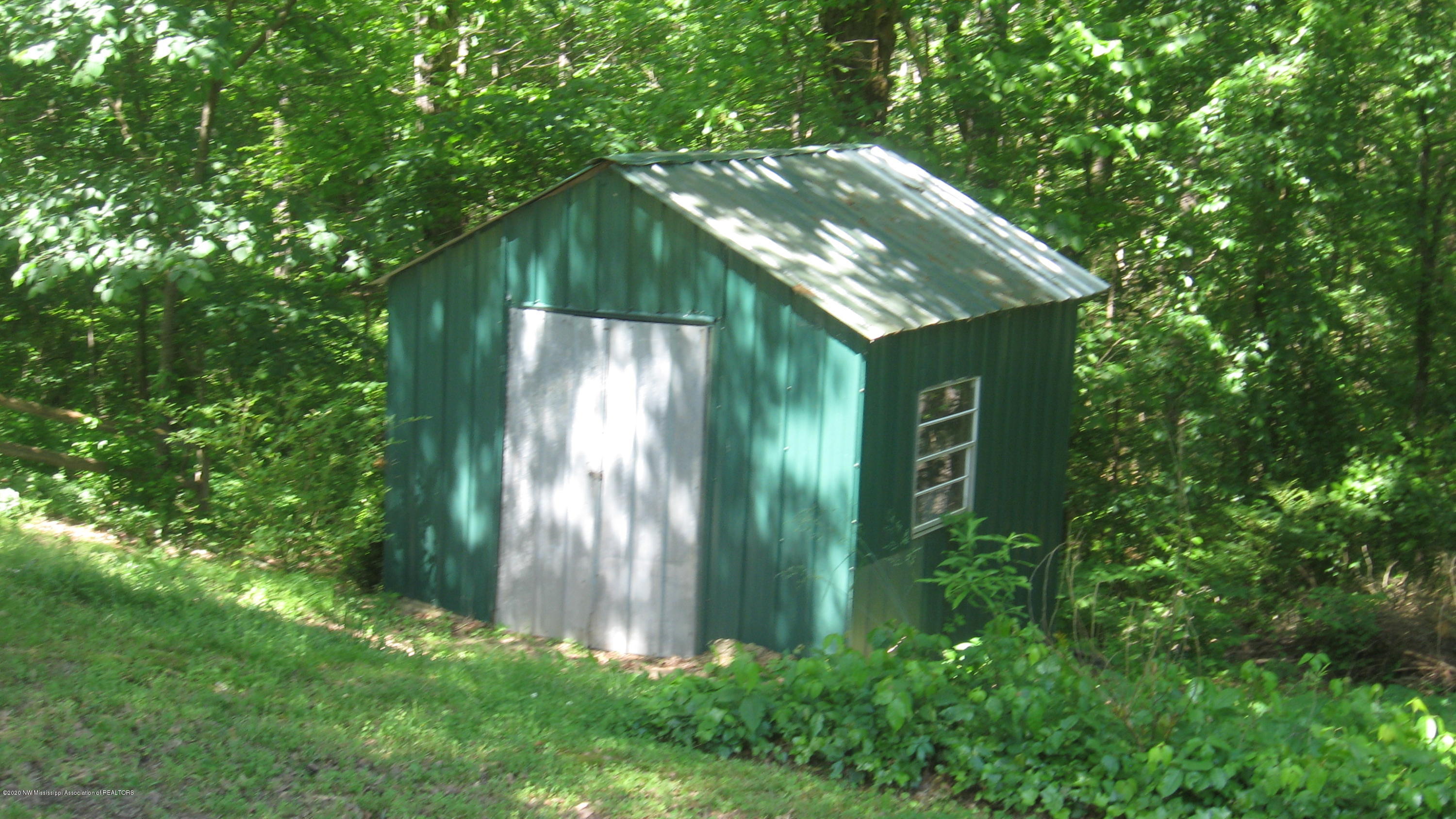 97 Lacy Ivy Road Potts Camp, MS 38659 - Photo 34 of 37 IMG_8408