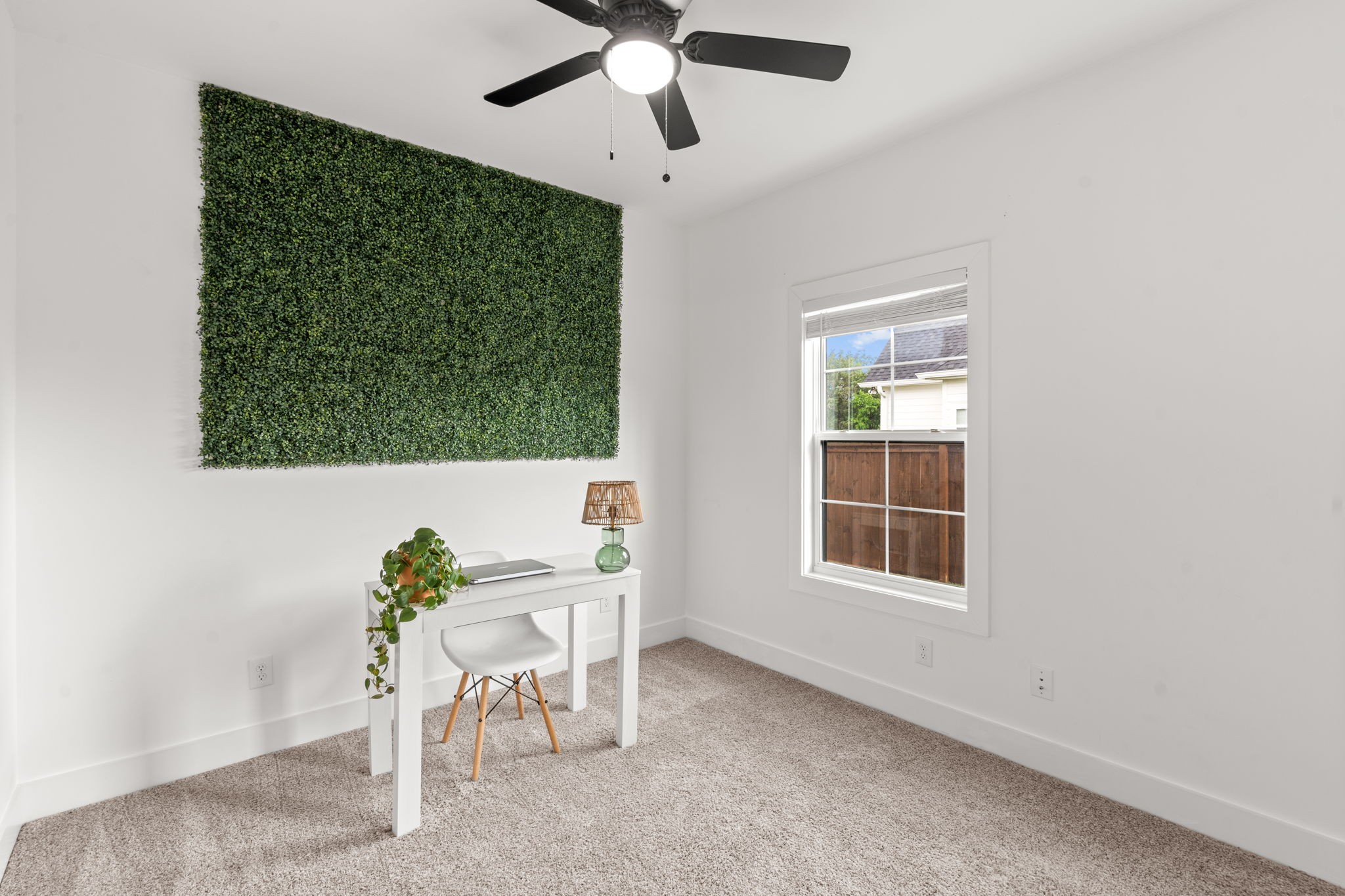 6560 Murfreesboro Road Lebanon, TN 37090 - Photo 23 of 43 a workspace with furniture and a window