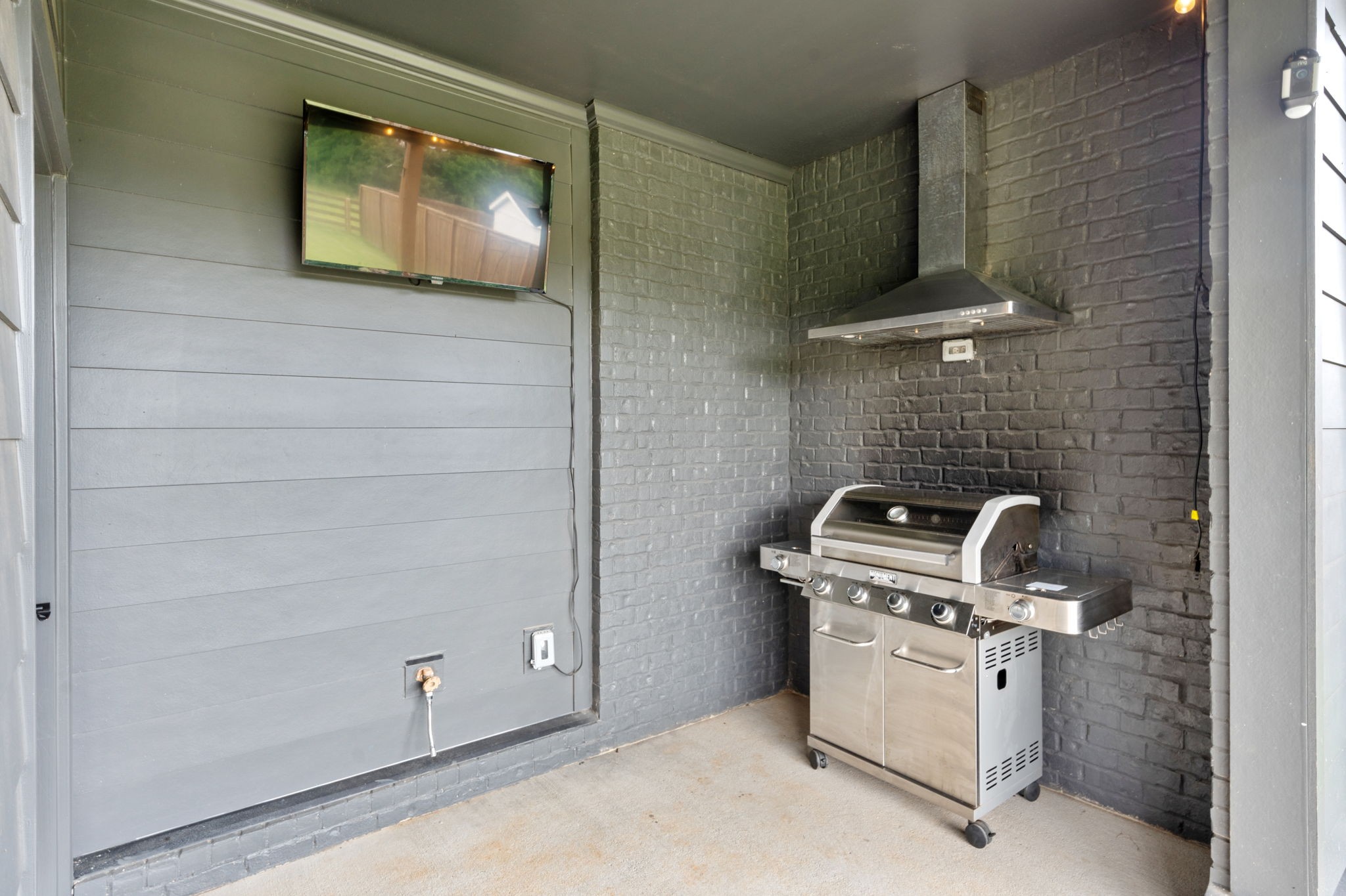 6560 Murfreesboro Road Lebanon, TN 37090 - Photo 35 of 43 a room with storage and utility