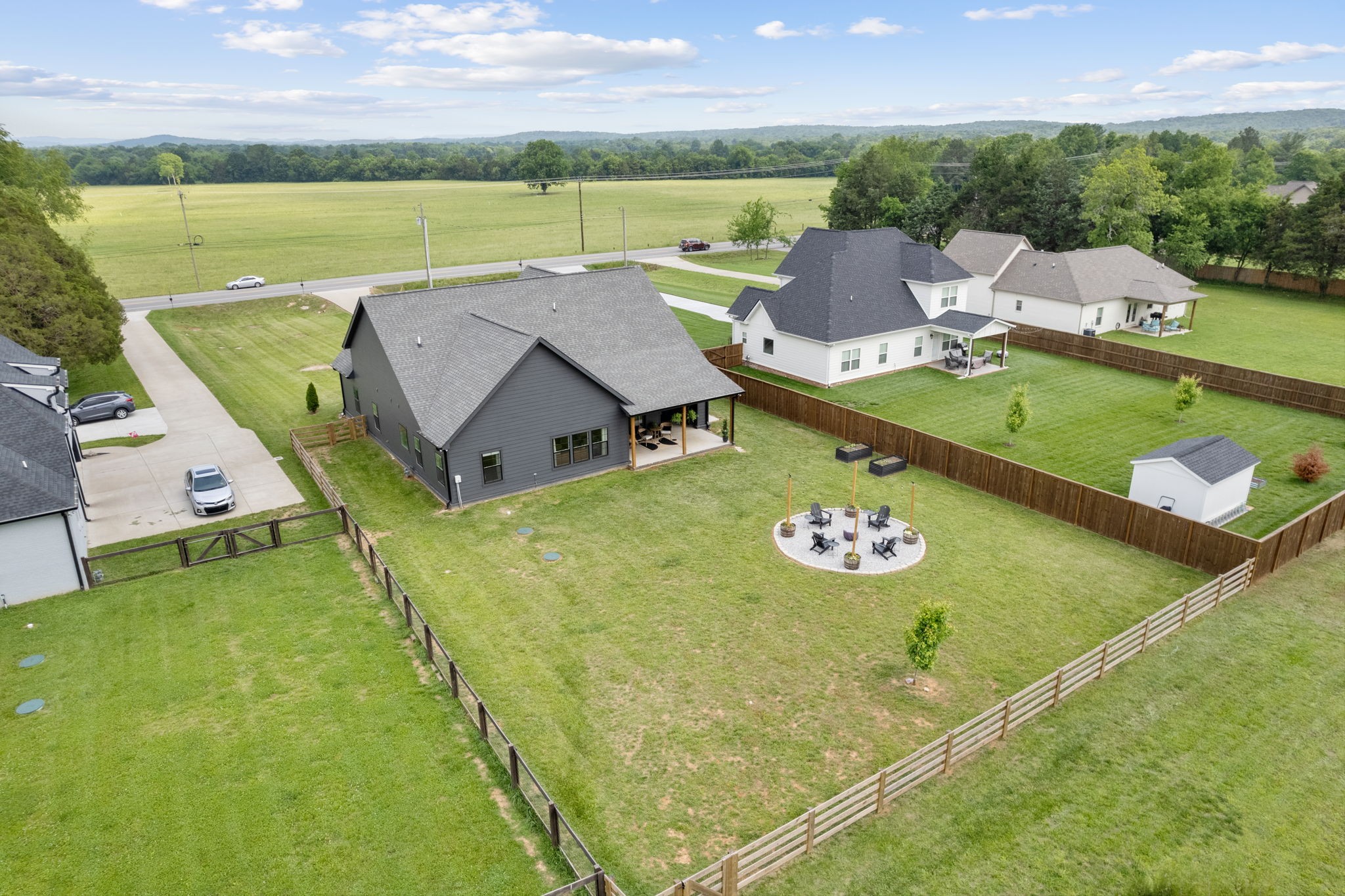 6560 Murfreesboro Road Lebanon, TN 37090 - Photo 40 of 43 a view of a city from a terrace