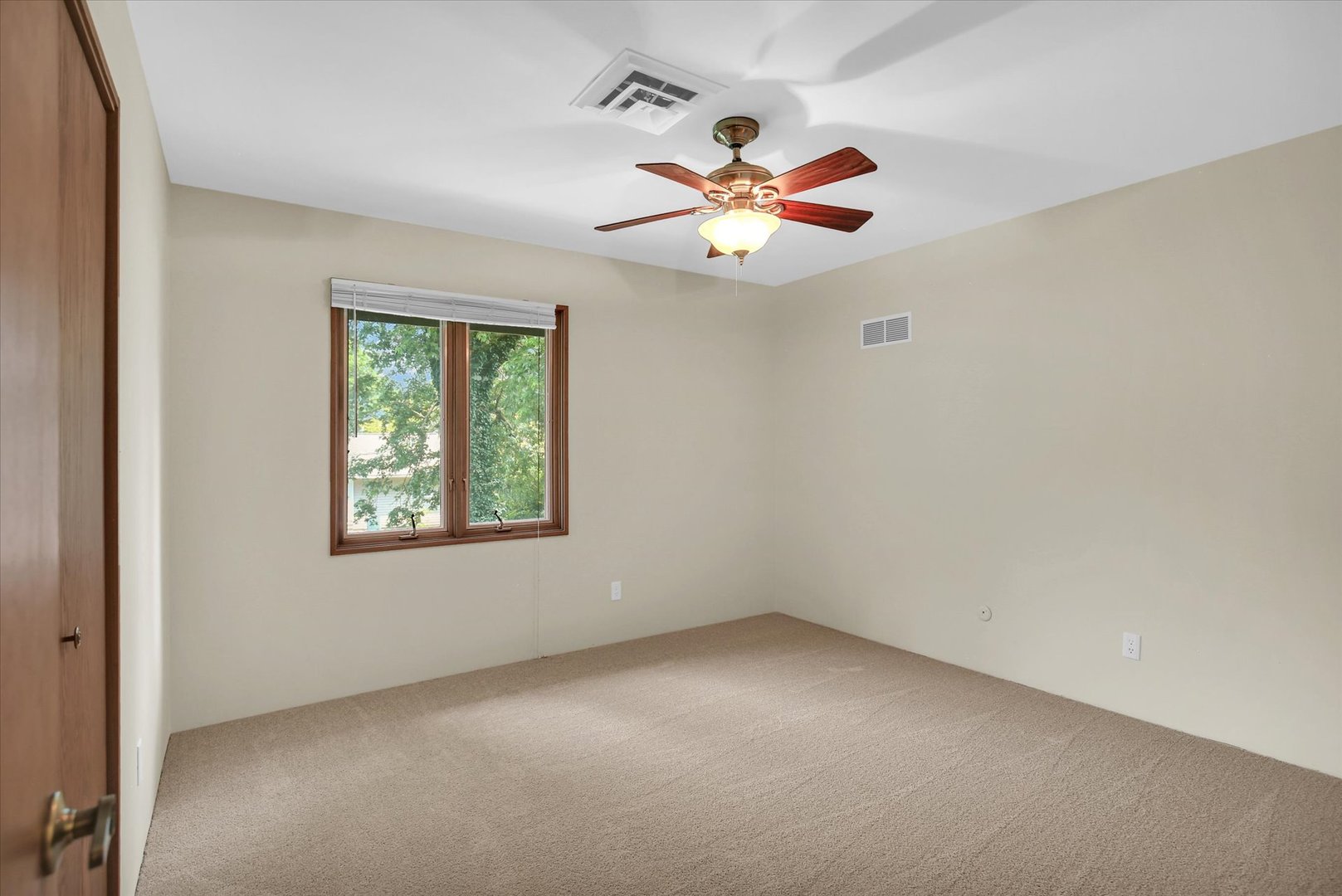 1912 Trout Valley Road Champaign, IL 61822 - Photo 29 of 45 Gallery Image 29