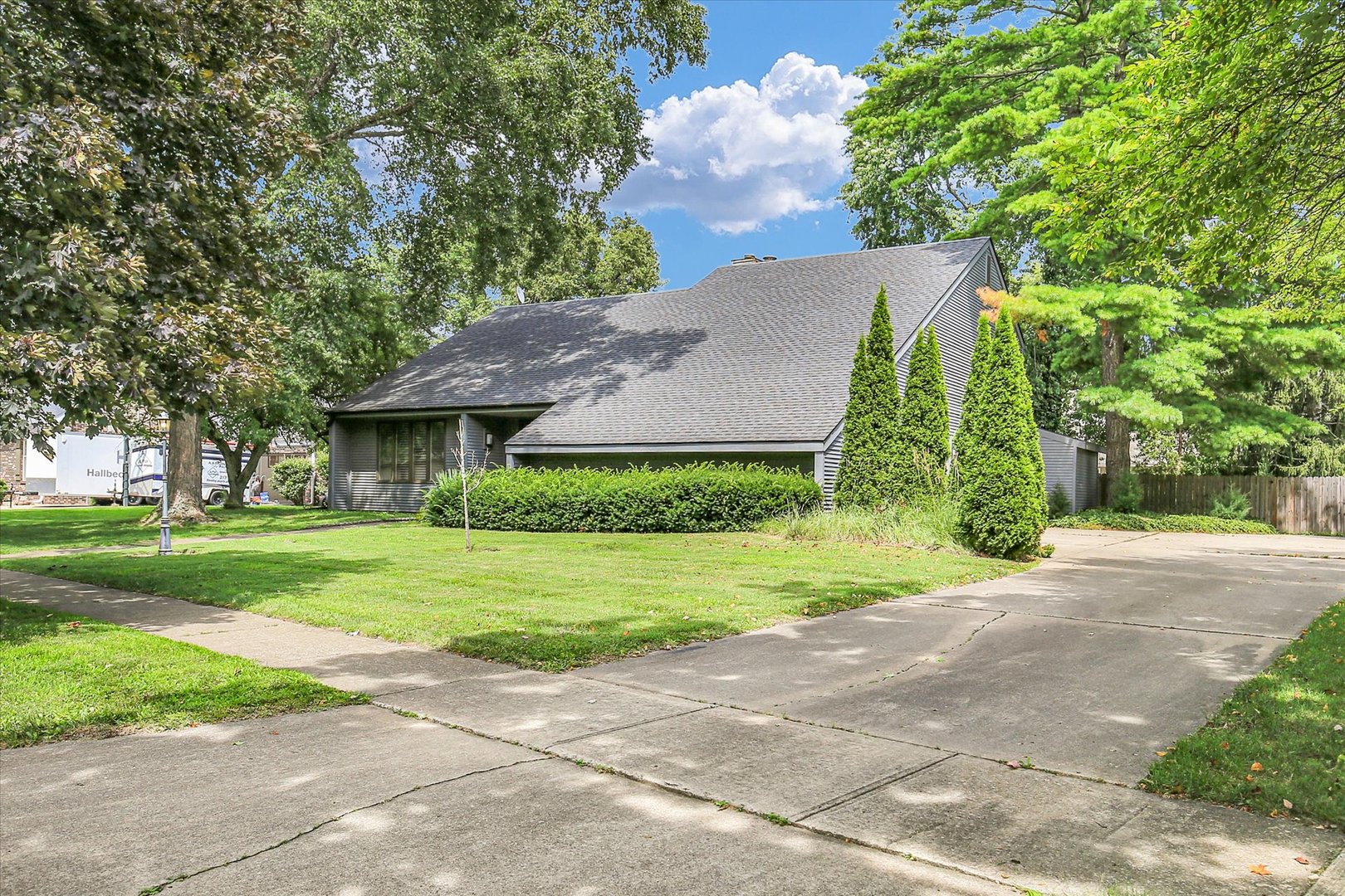1912 Trout Valley Road Champaign, IL 61822 - Photo 3 of 45 Gallery Image 3