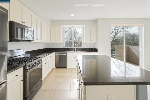 $830,000 | 207 Heligan Lane, Unit 8, Livermore, CA 94551