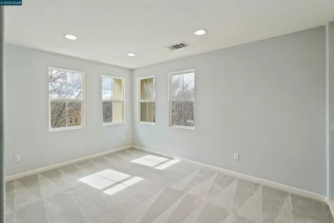 $830,000 | 207 Heligan Lane, Unit 8, Livermore, CA 94551