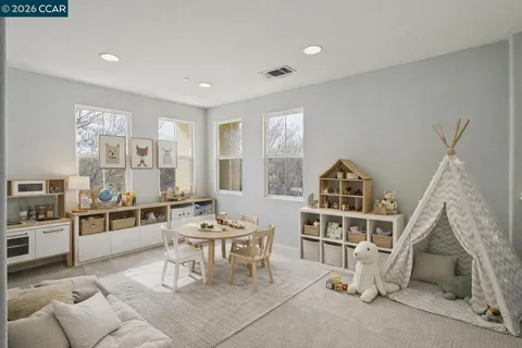 $830,000 | 207 Heligan Lane, Unit 8, Livermore, CA 94551