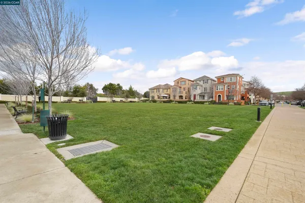 $830,000 | 207 Heligan Lane, Unit 8, Livermore, CA 94551