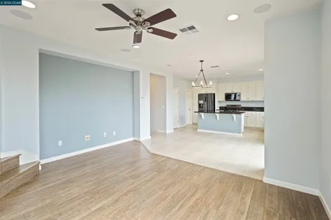 $830,000 | 207 Heligan Lane, Unit 8, Livermore, CA 94551