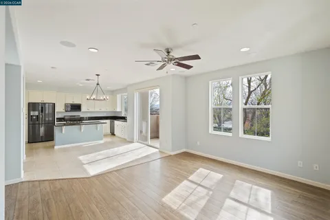 $830,000 | 207 Heligan Lane, Unit 8, Livermore, CA 94551