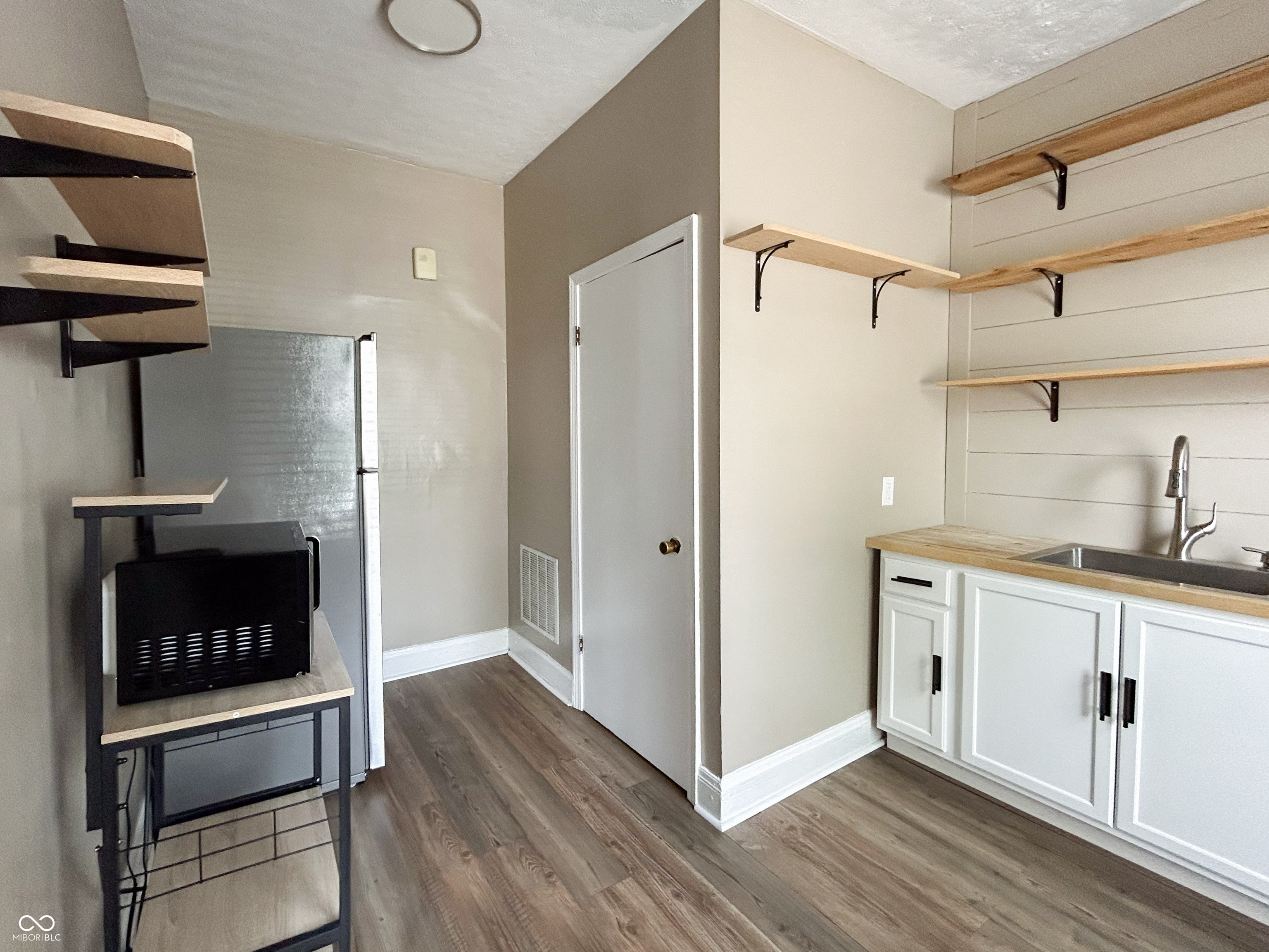 1717 North Talbott Street, Unit 4 Indianapolis, IN 46202 - Photo 14 of 14