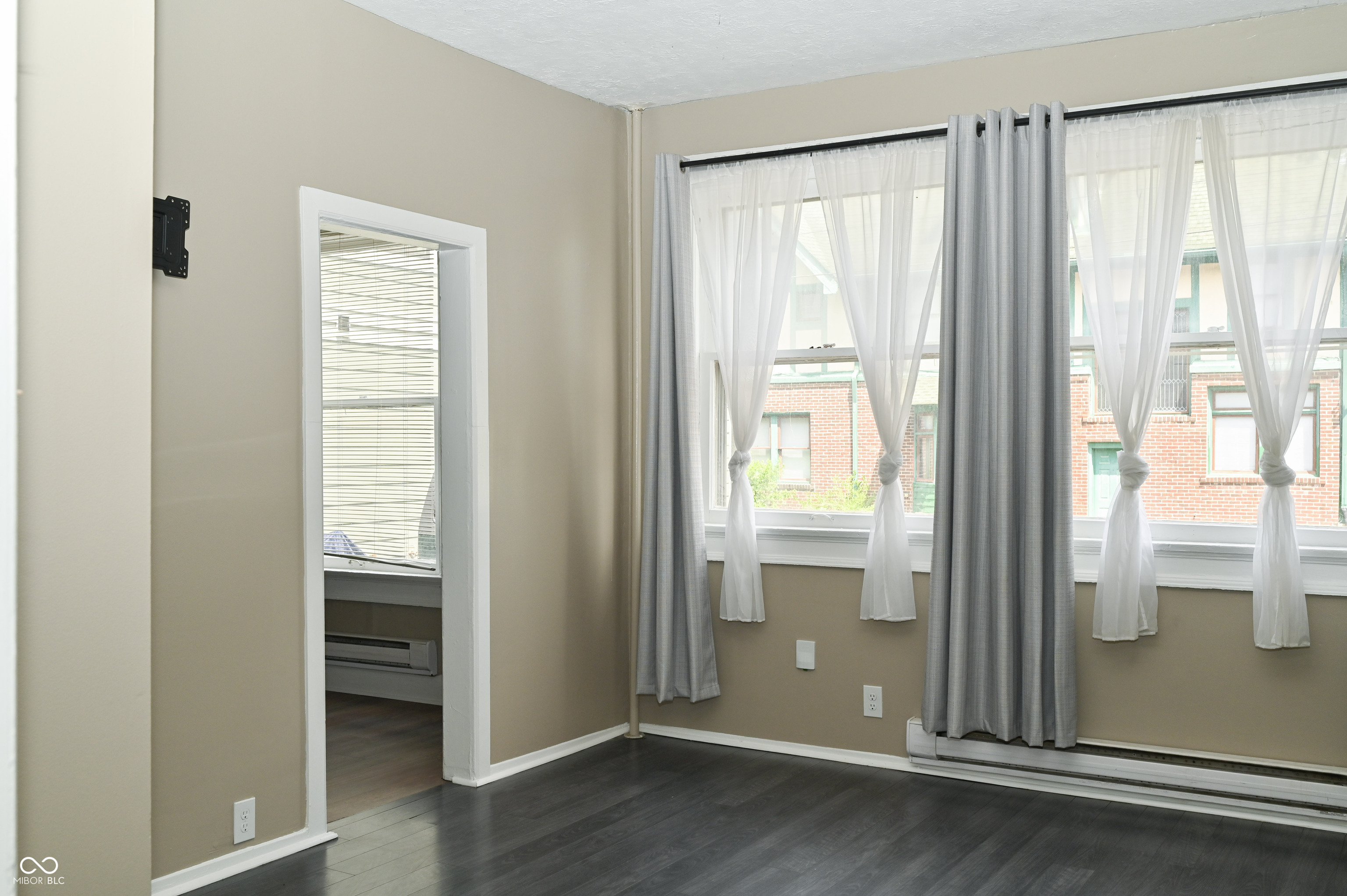 1717 North Talbott Street, Unit 4 Indianapolis, IN 46202 - Photo 2 of 14