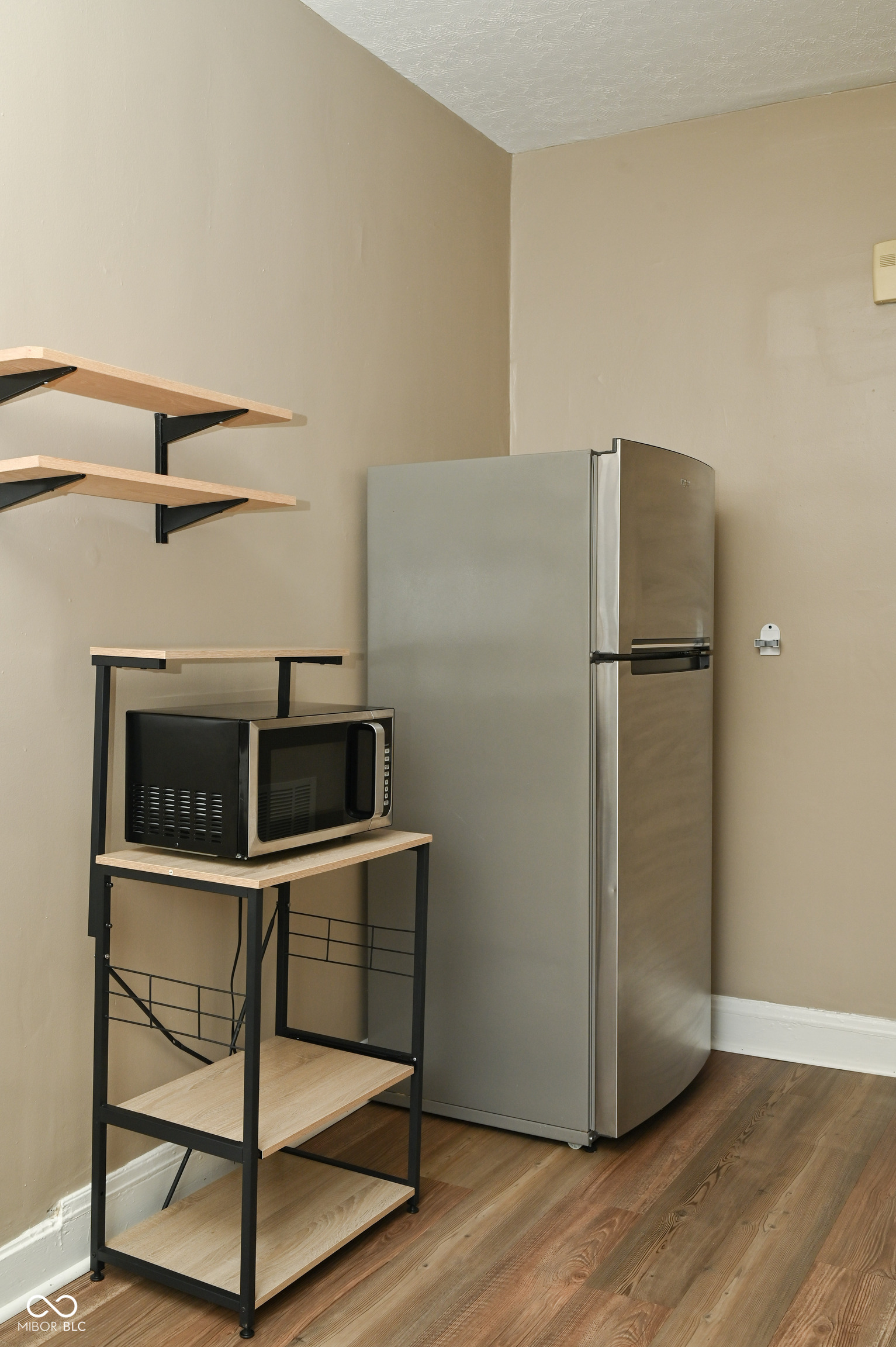 1717 North Talbott Street, Unit 4 Indianapolis, IN 46202 - Photo 4 of 14