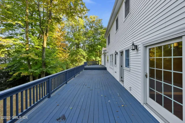 $15,000 | 35 Turner Drive, Greenwich, CT 06831