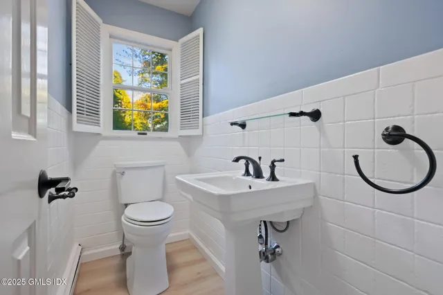 $15,000 | 35 Turner Drive, Greenwich, CT 06831