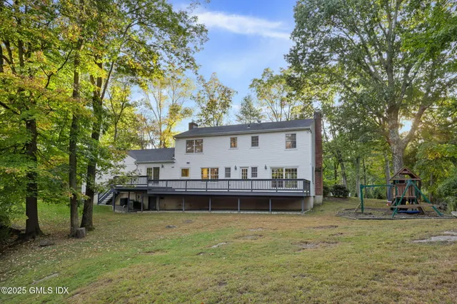 $15,000 | 35 Turner Drive, Greenwich, CT 06831