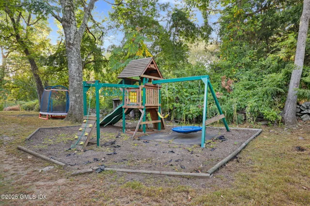 $15,000 | 35 Turner Drive, Greenwich, CT 06831