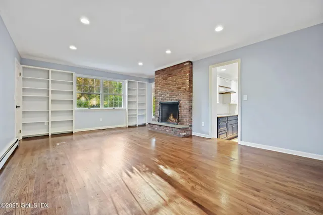 $15,000 | 35 Turner Drive, Greenwich, CT 06831