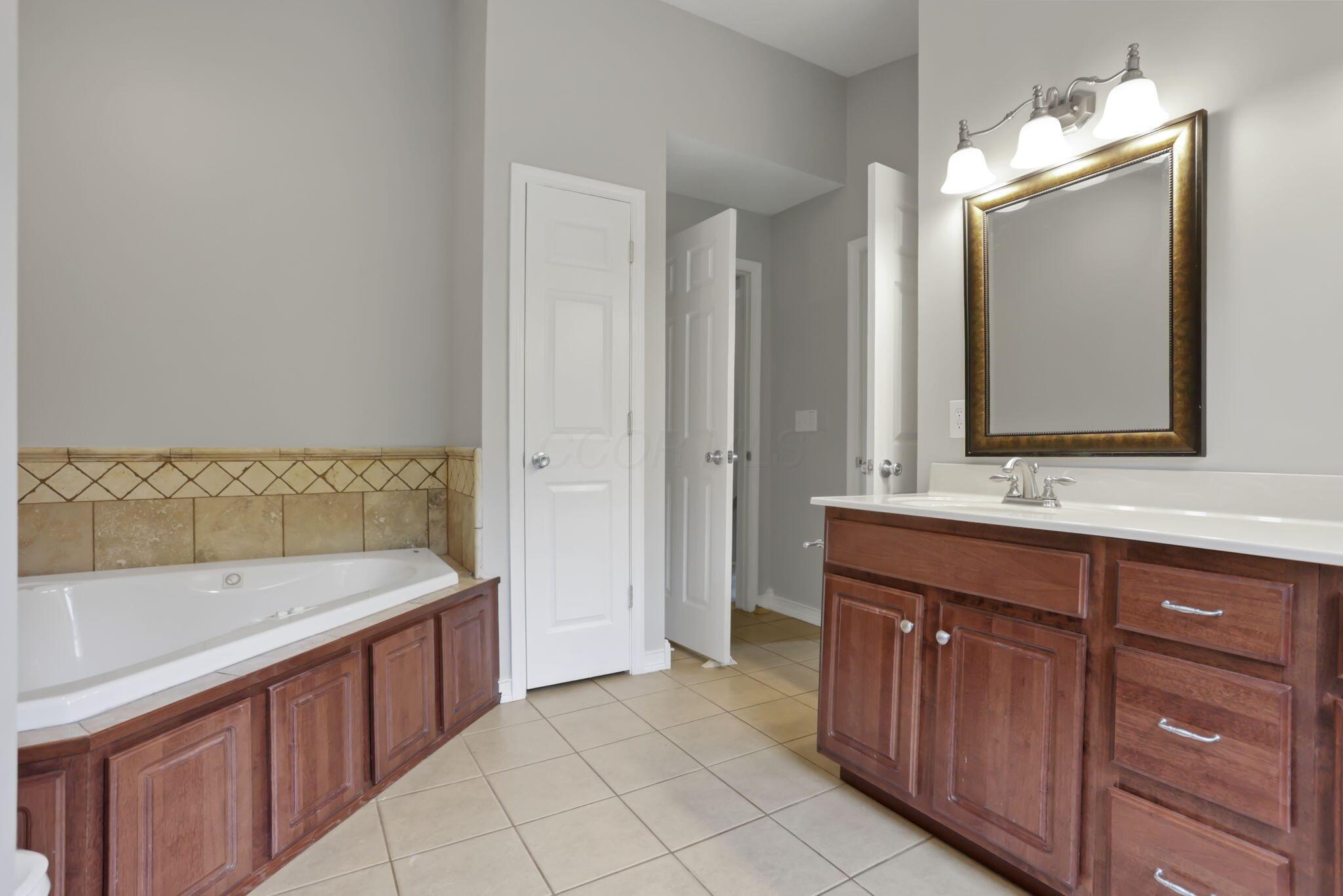 7485 Sugar Grove Road Southeast Sugar Grove, OH 43155 - Photo 38 of 95 38-web-or-mls-LO5A2318