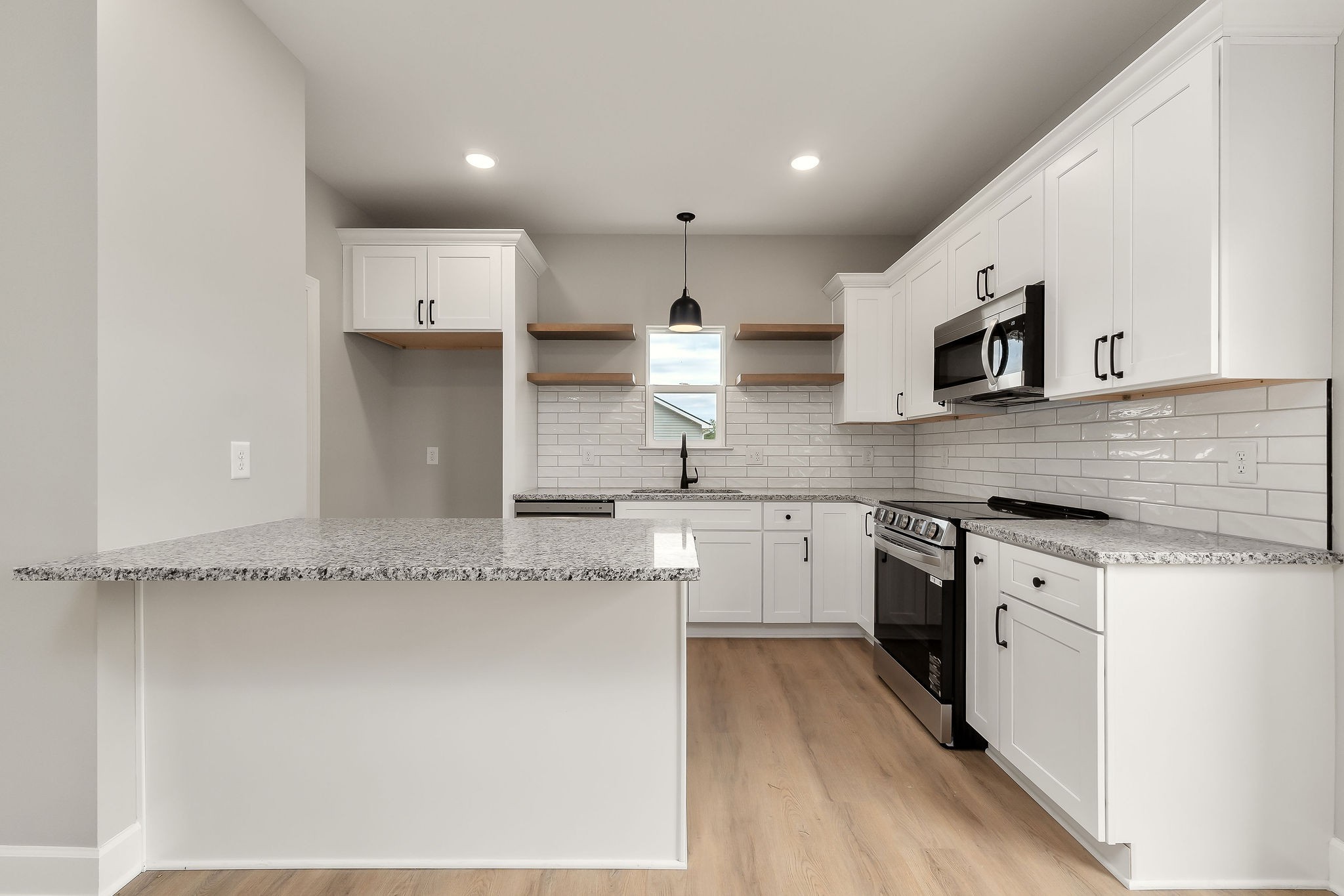 734 C Rody Road McMinnville, TN 37110 - Photo 6 of 36